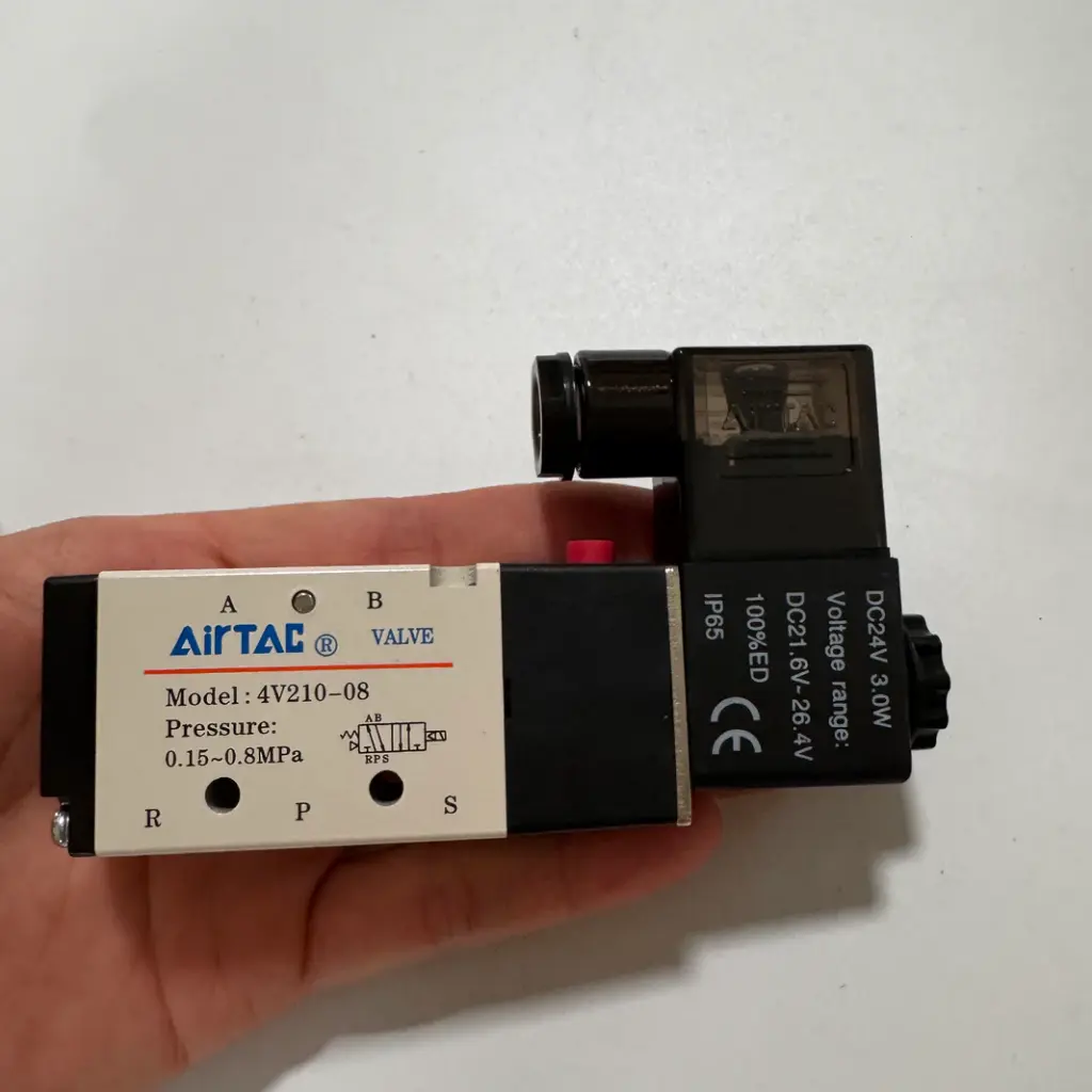 Airtac 4V210-08B Pneumatic Solenoid Valve – 24V DC